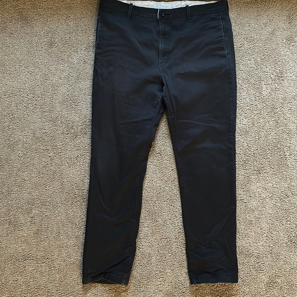 Men’s Levi Chino Pants